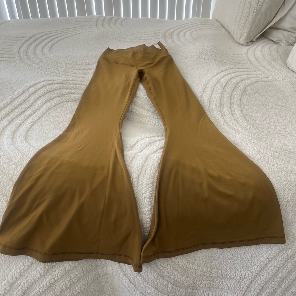 Offline by Aerie Super Flare Yoga Pants